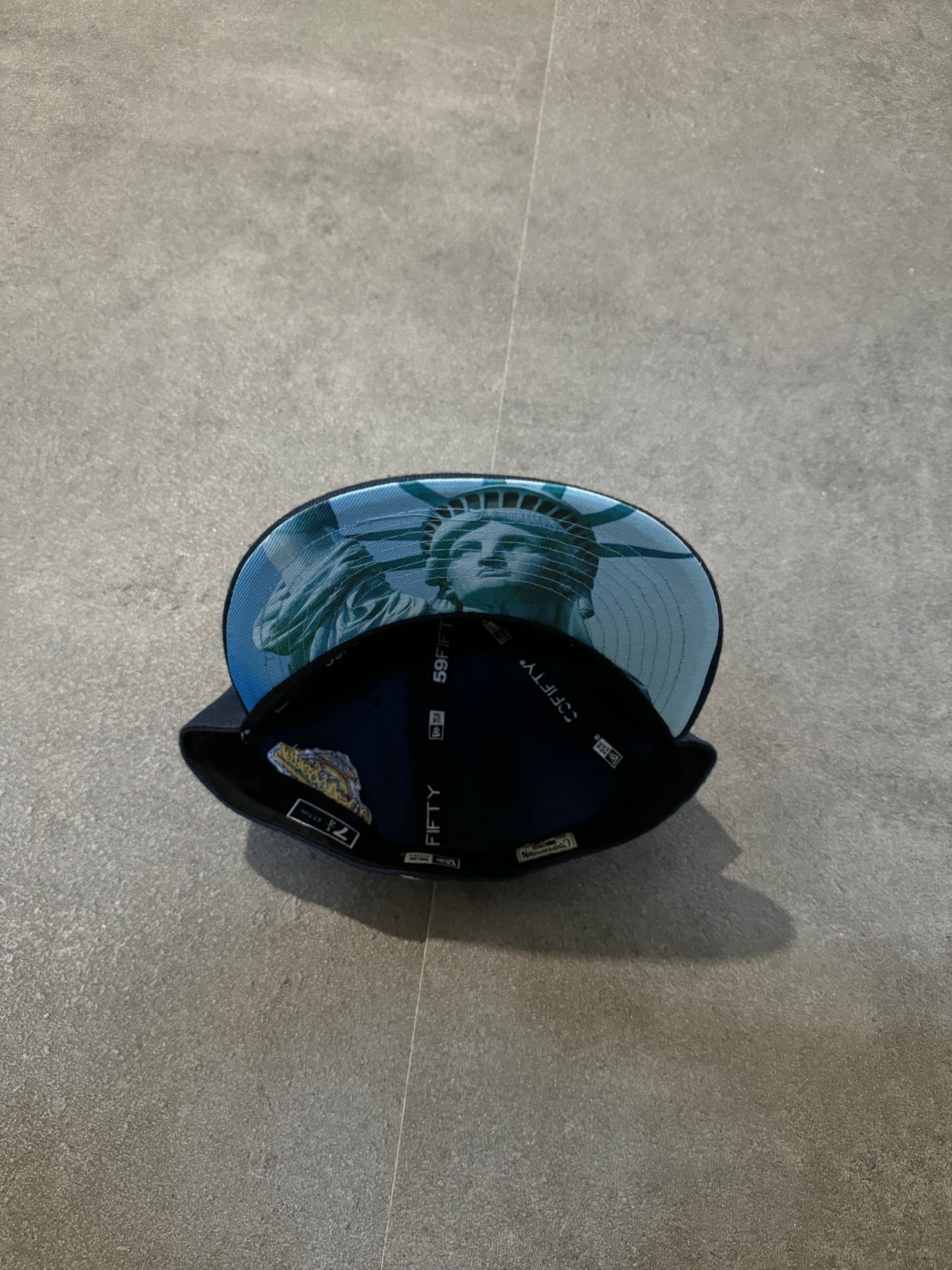 N.Y. Pearls *Dark Bue Hat 7 1/4 Hat