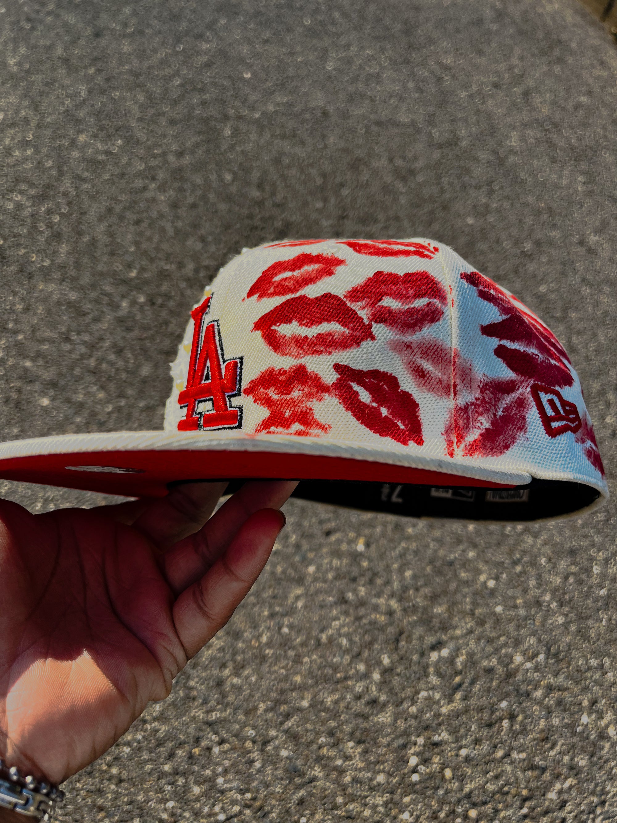 L.A. KISS Custom Red (777 🖌️) Pearls And Kiss Hat