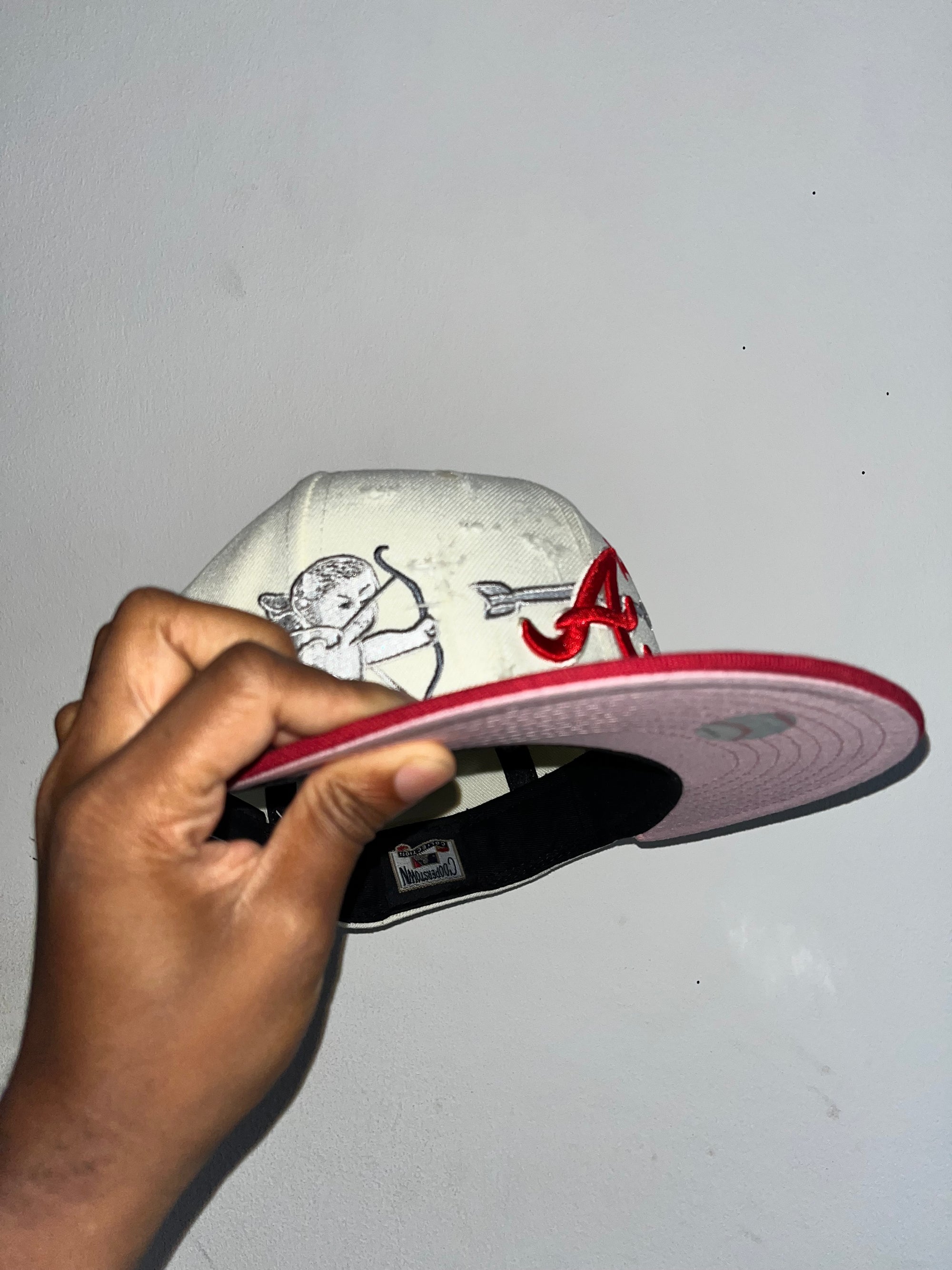 ATL. Kiss, Basic Hat