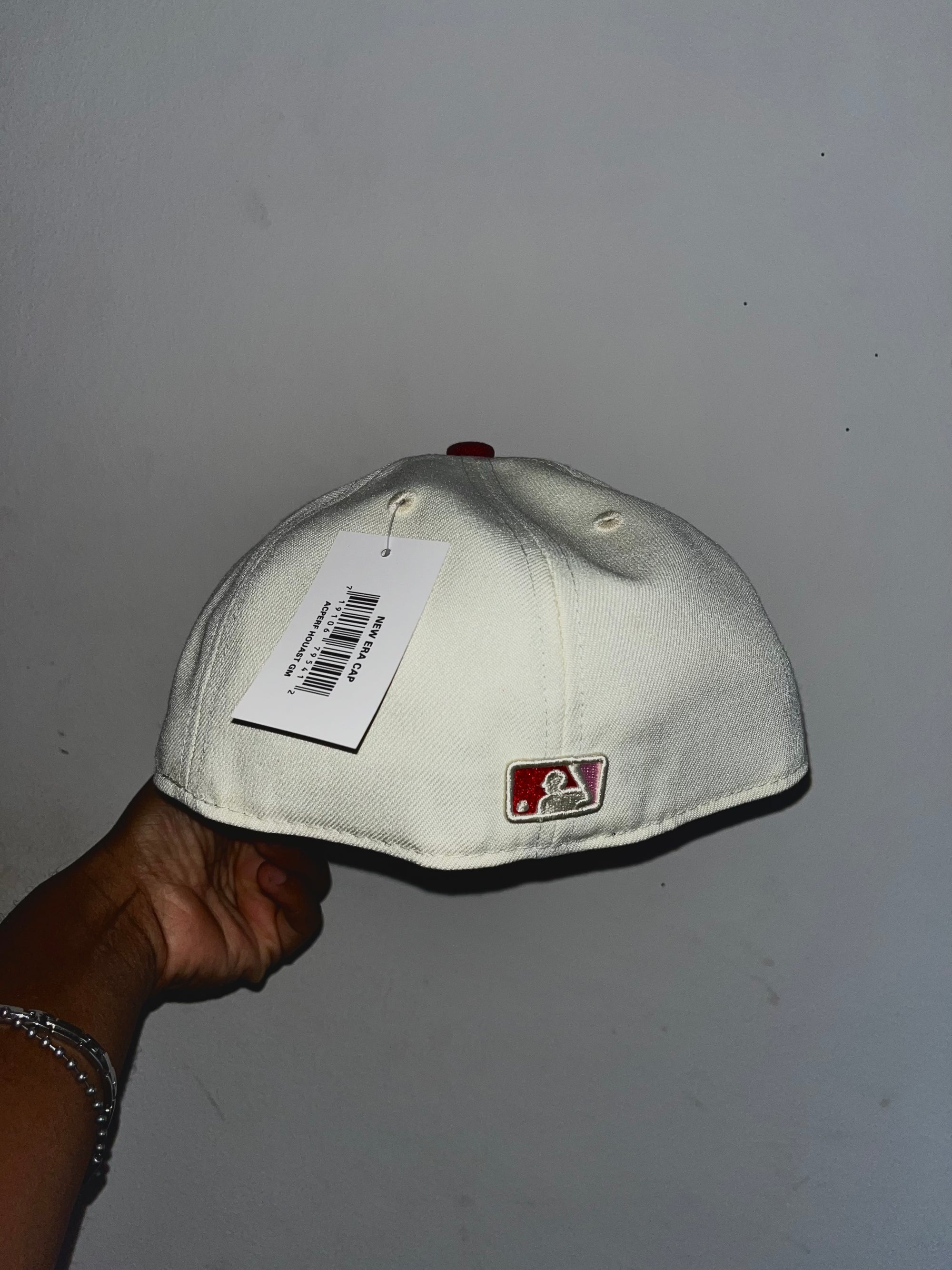 ATL. Kiss, Basic Hat